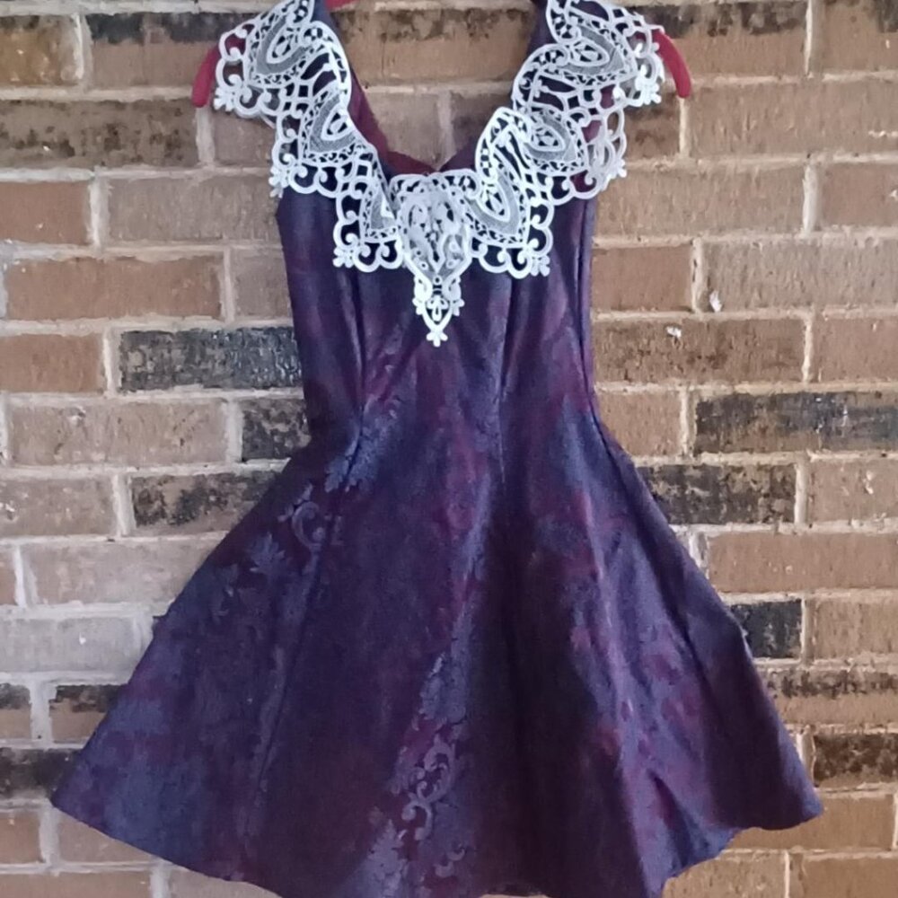 Vtg Jessica McClintock Gunne Sax Maroon/Blue Boned Mini Dress w/ Lace